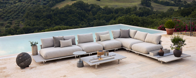 Outdoor modular sofas