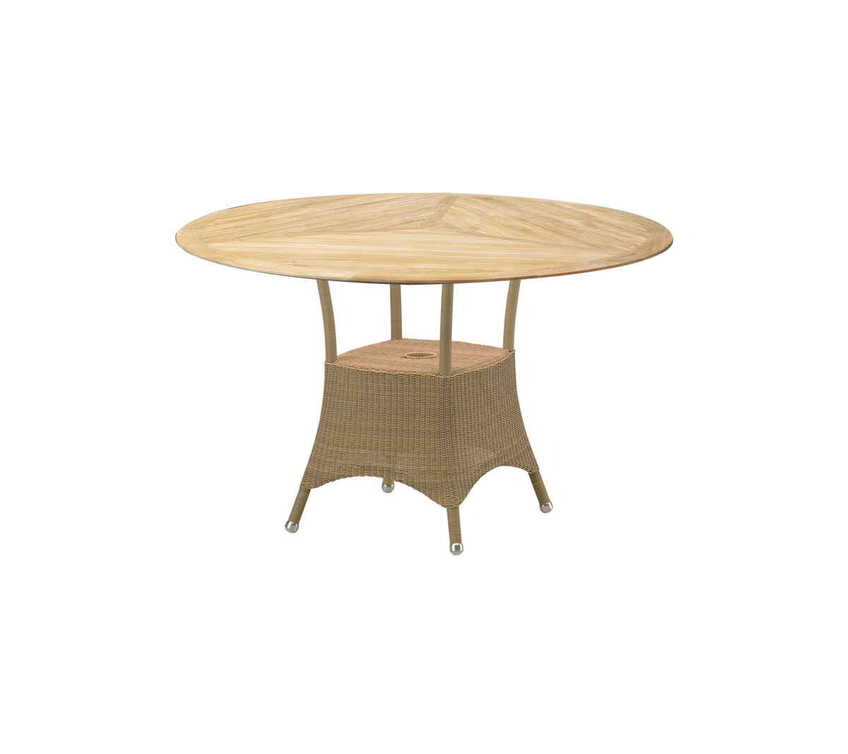 Ronde tafel met een houten blad en een geweven basis, ontworpen voor buitenvermaak en dineren. Geschikt voor levendige bijeenkomsten.