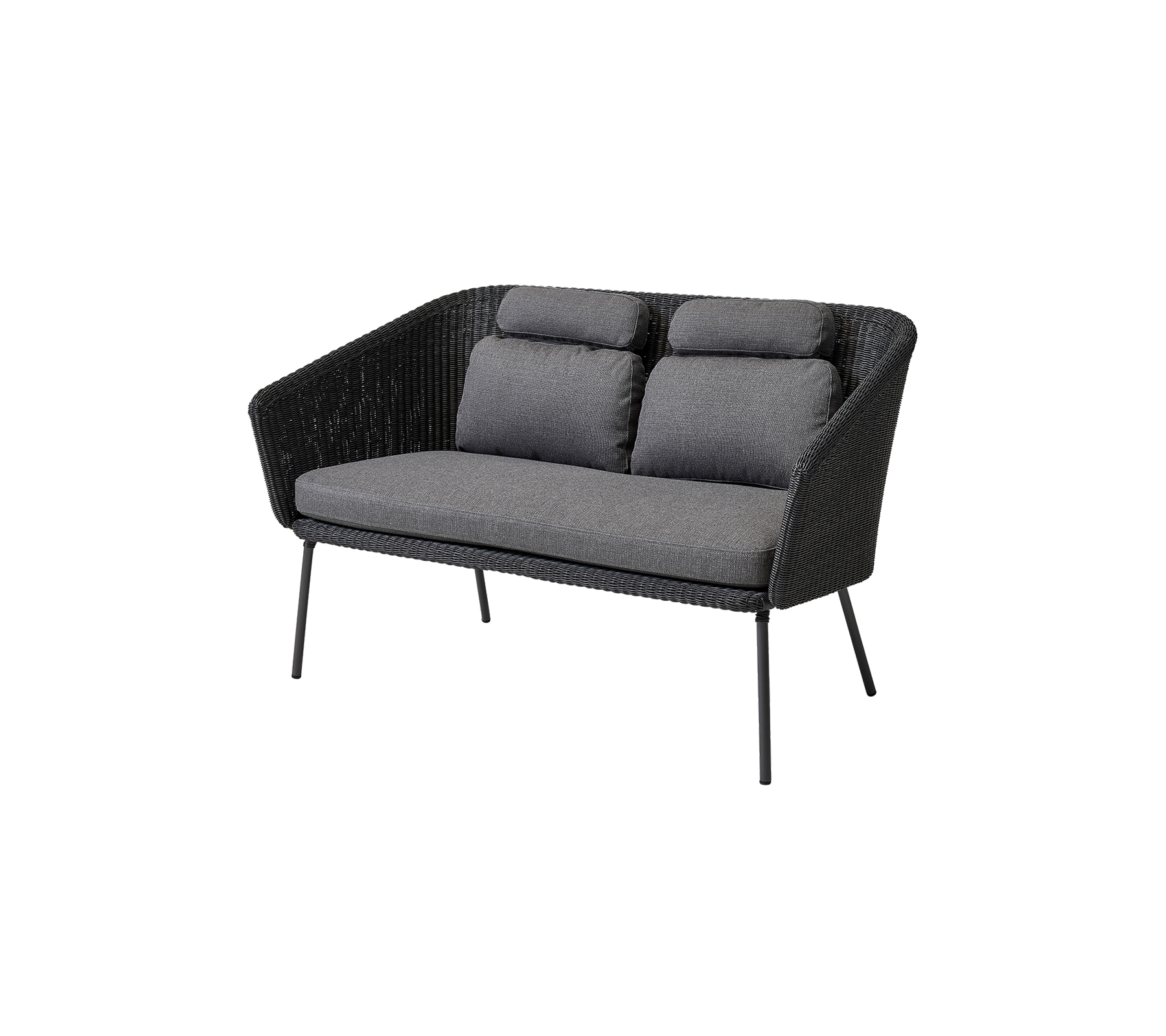 Stijlvolle tweezitsbank met een gevlochten ontwerp en zachte grijze kussens, perfect voor moderne decoratie.