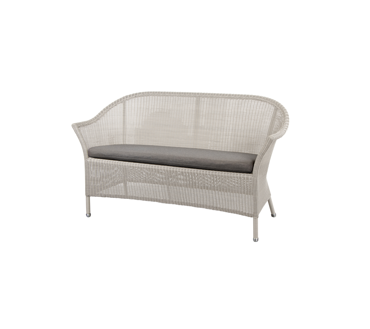 Elegante geweven loveseat met een zacht grijs kussen, ontworpen voor comfort en stijl in elke zitopstelling.