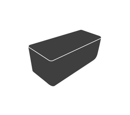 Een slanke, rechthoekige container met een taps toelopend ontwerp, voorzien van een deksel en een glad oppervlak, ideaal voor opslag of serveren.