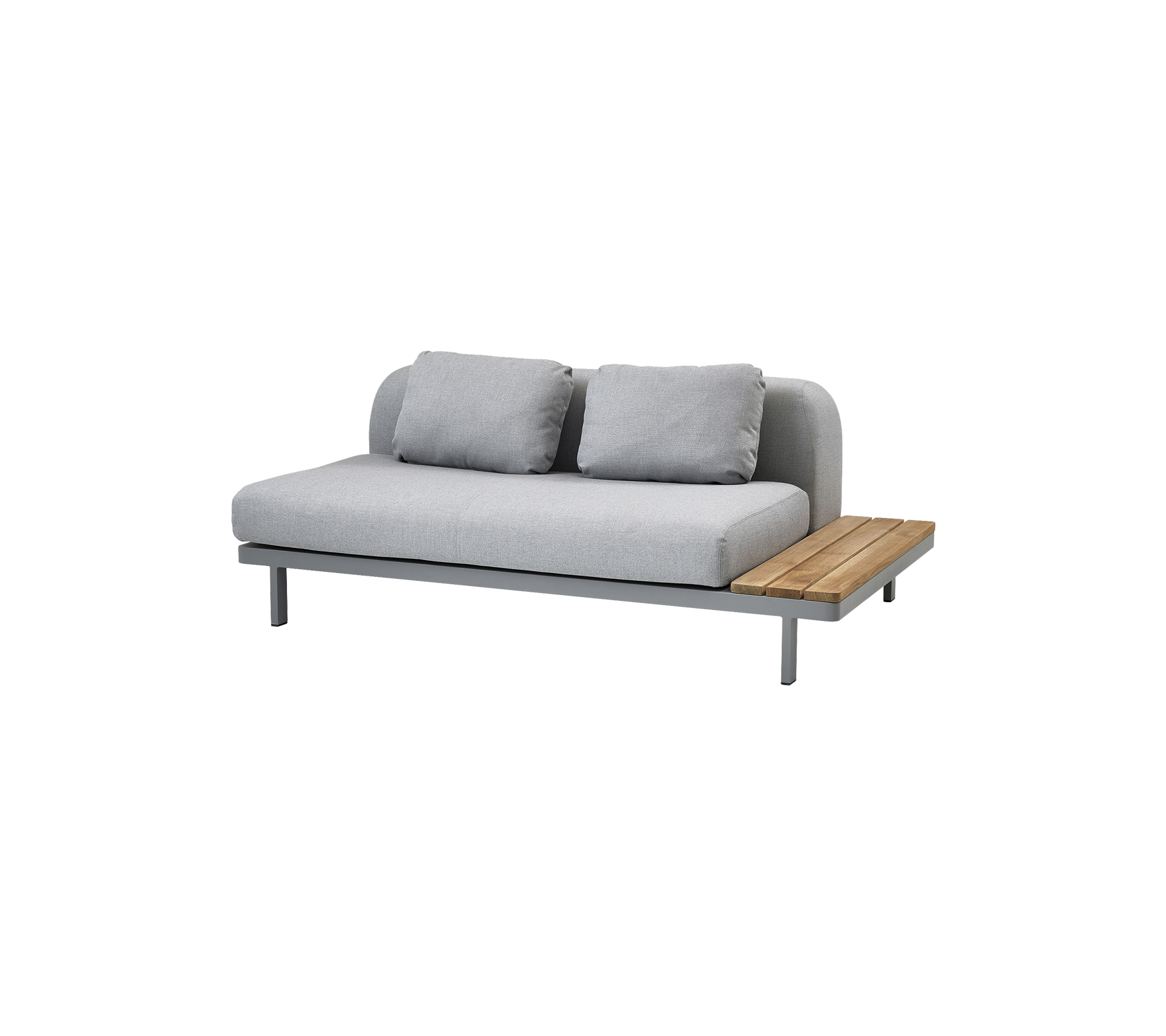 Moderne bank met een slank design, met zachte grijze stof en een houten bijzettafel voor extra functionaliteit.