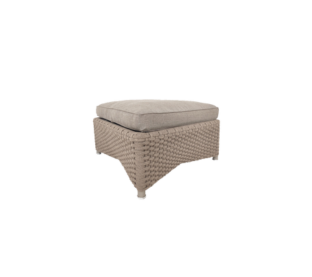 Licht beige geweven ottoman met een gewatteerde bovenkant, met een gestructureerd ontwerp en een stevige basis voor extra comfort en stijl.