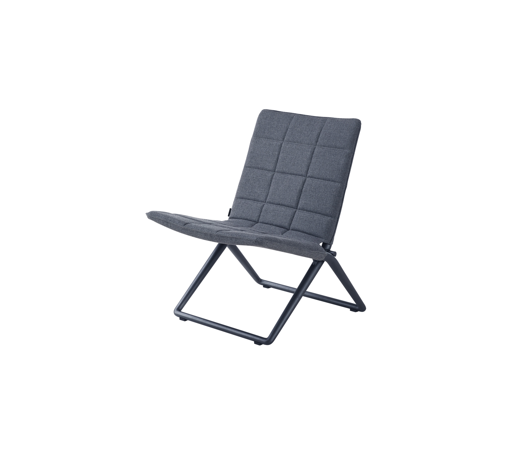 Stijlvolle en moderne opvouwbare stoel met een gewatteerde zitting en rugleuning, met een ruitpatroon en een stevige frame. Ideaal voor veelzijdige zitgelegenheid.